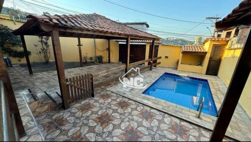 Casa com 3 quartos à venda, 380 m² por R$ 350.000 - Sete Pontes - São Gonçalo/RJ
