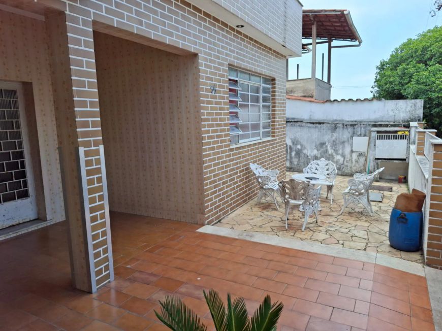 D22-Vila Iara-SG-Casarão 6 qts/2sts,gar,quintal,piscína,salão de festa,ótima localização