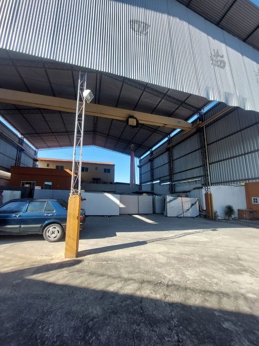 Galpão para venda tem 450 m², com 2 quartos em Laranjal - São Gonçalo - RJ