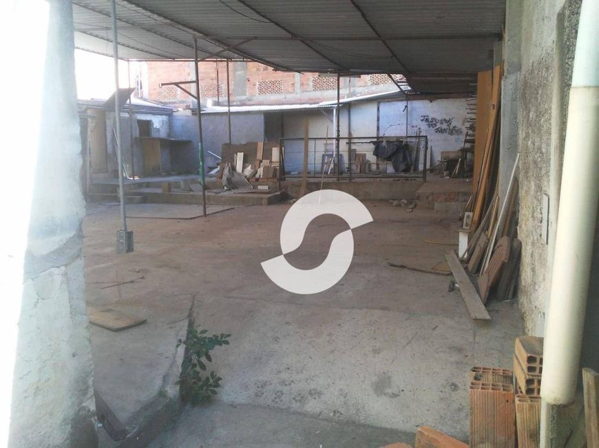 Galpão à venda, 350 m² por R$ 350.000,00 - Amendoeira - São Gonçalo/RJ
