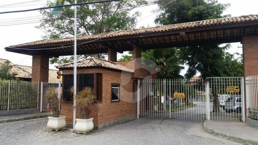 Casa com 4 dormitórios à venda, 165 m² por R$ 250.000,00 - Amendoeira - São Gonçalo/RJ