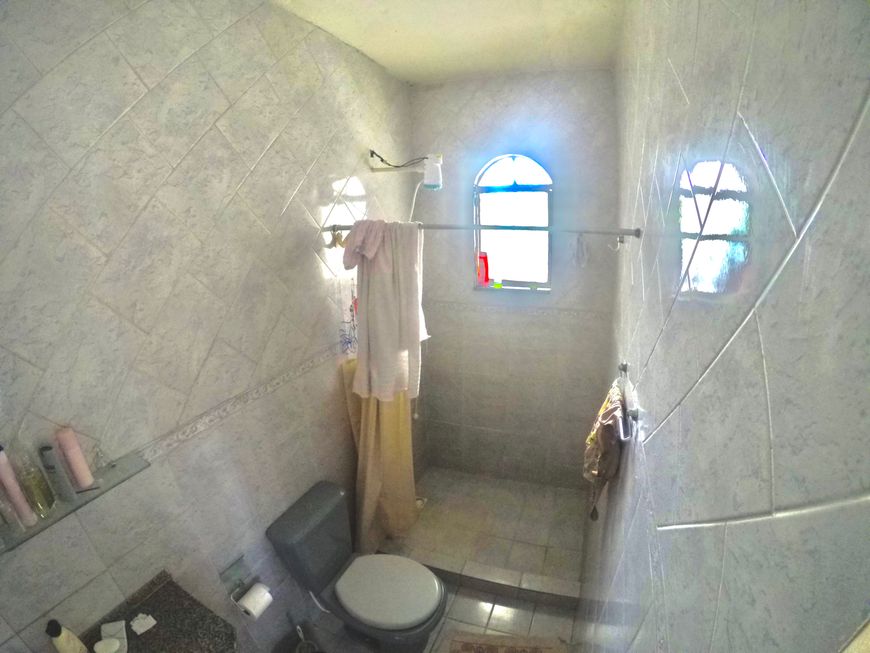 Casa para venda tem 500 metros quadrados com 4 quartos