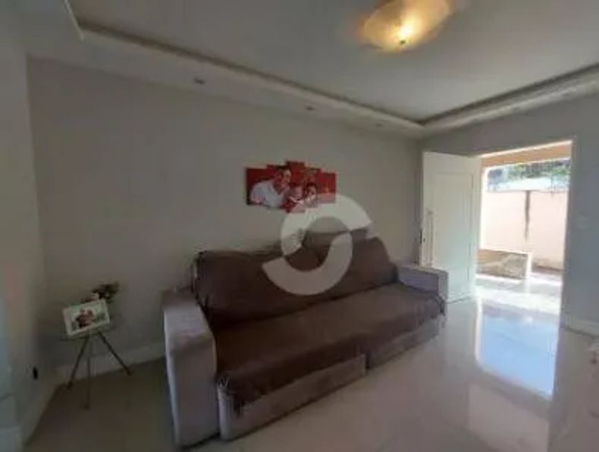 Casa com 3 quartos à venda, 151 m² por R$ 420.000 - Porto da Madama - São Gonçalo/RJ