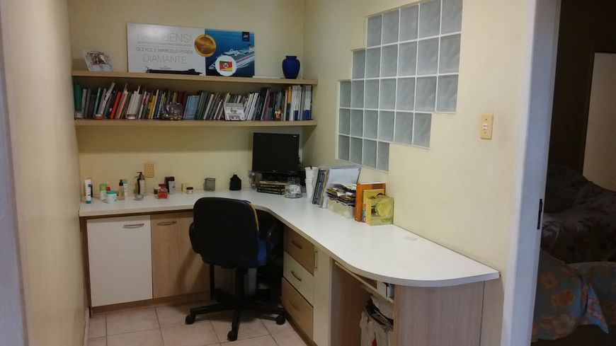 Apartamento para venda possui 85 metros quadrados com 2 quartos