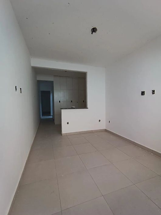 Imóvel para VENDA, possui 40 metros quadrados, com 1 quarto, sala, cozinha e banheiro.