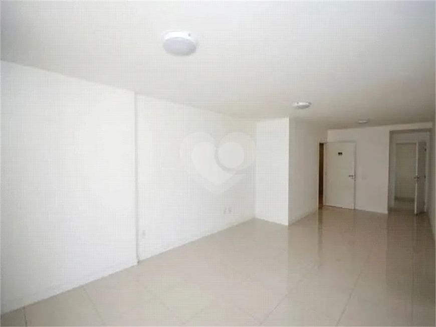 Apartamento com 3 quartos à venda em Camorim - RJ