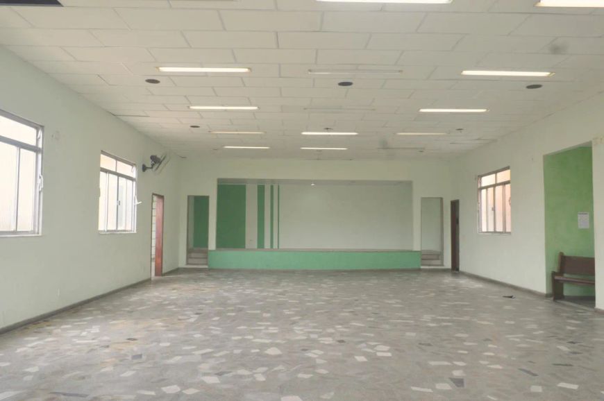 Imóvel Comercial para Venda em São Gonçalo, Itaúna, 1 dormitório, 2 banheiros
