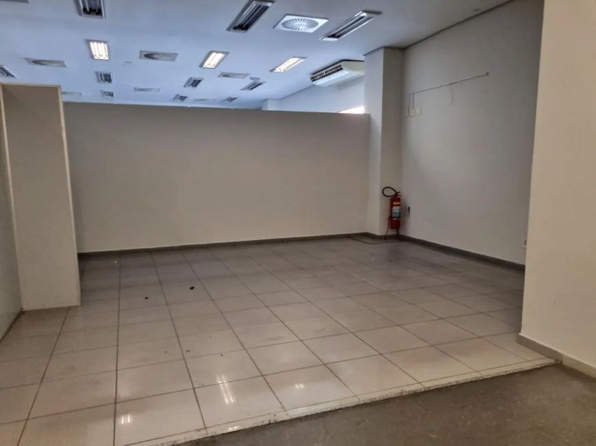 Mutondo - São Gonçalo - Rua Alfredo Baker terreno 1.000m² loja 414,00m²