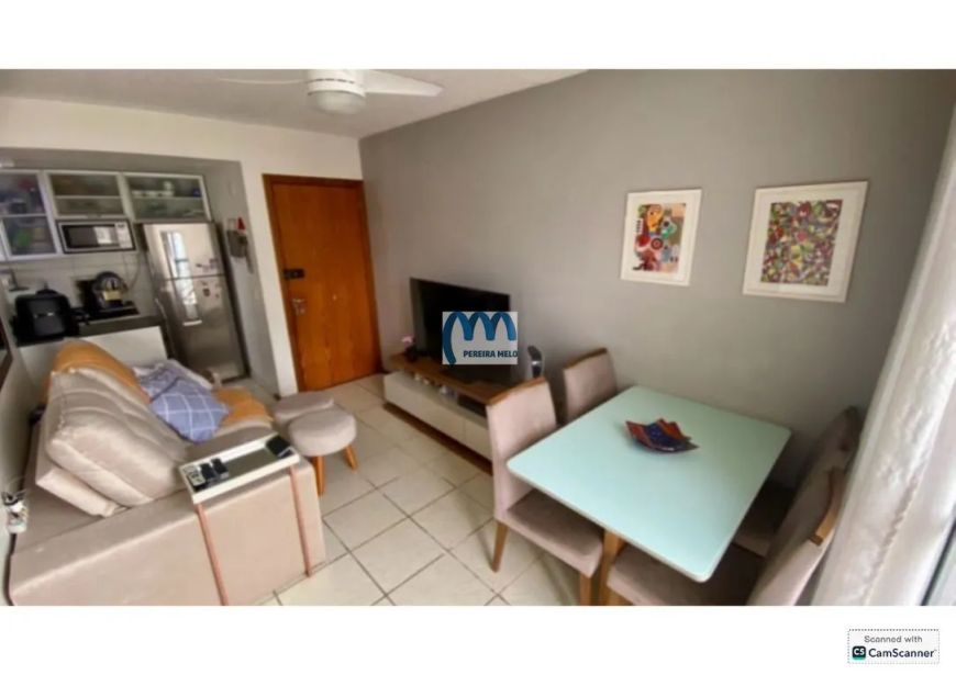 Apartamento no condomínio Novas Cores.