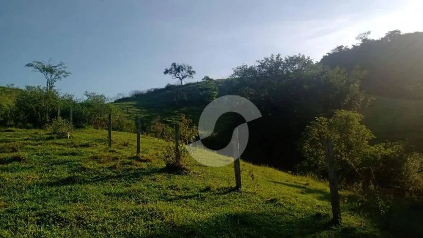 Sítio à venda, 139000 m² por R$ 800.000,00 - Rio do Ouro - São Gonçalo/RJ