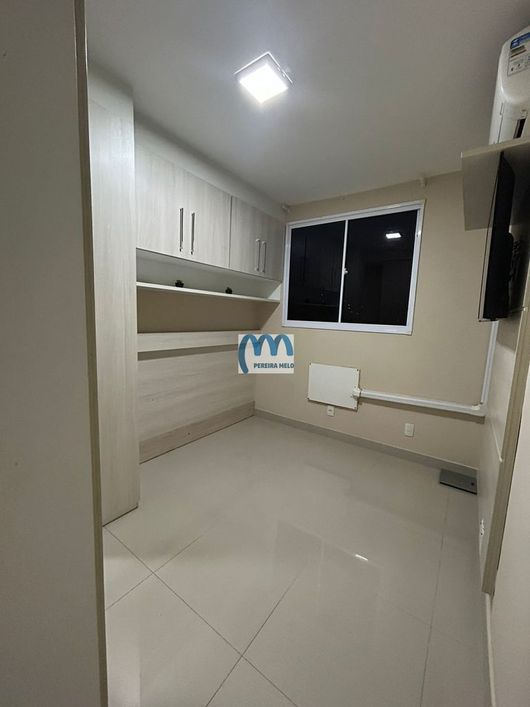 Lindo apartamento com vista livre no Cond. DEZ COVANCA.