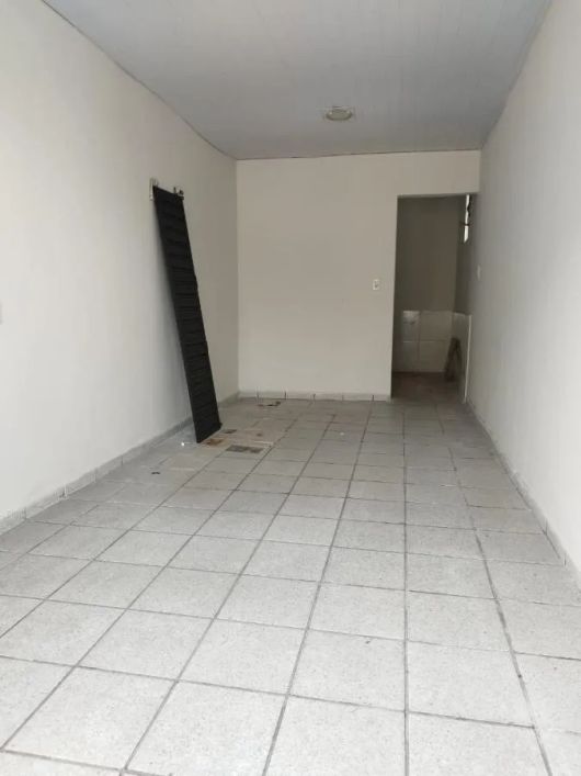 Loja para Venda em São Gonçalo, Vila Três, 1 banheiro