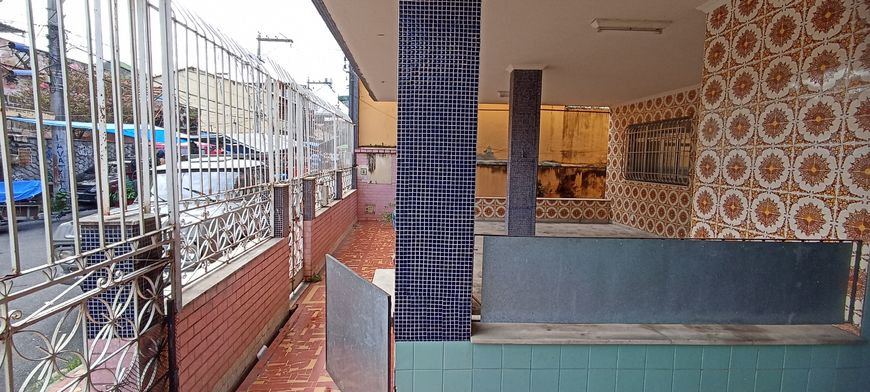 Casa para venda com 380 metros quadrados com 3 quartos em Venda da Cruz - São Gonçalo - RJ