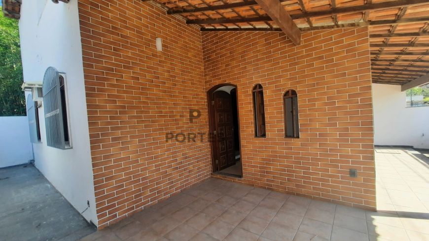 Casa Colonial Estilo Duplex à Venda - 160mt² - 3qts - Paraíso/Mangueira - São Gonçalo - RJ