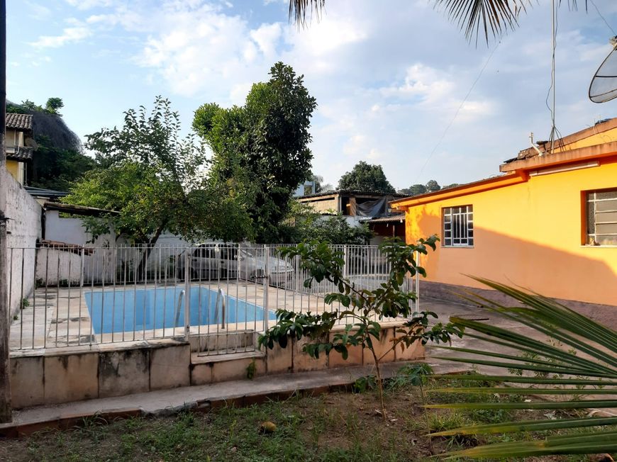 CASA LINEAR COM PISCINA R$ 421.500