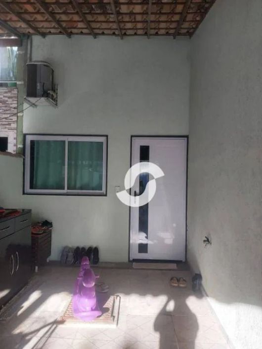 Casa com 2 dormitórios à venda, 360 m² por R$ 260.000,00 - Trindade - São Gonçalo/RJ