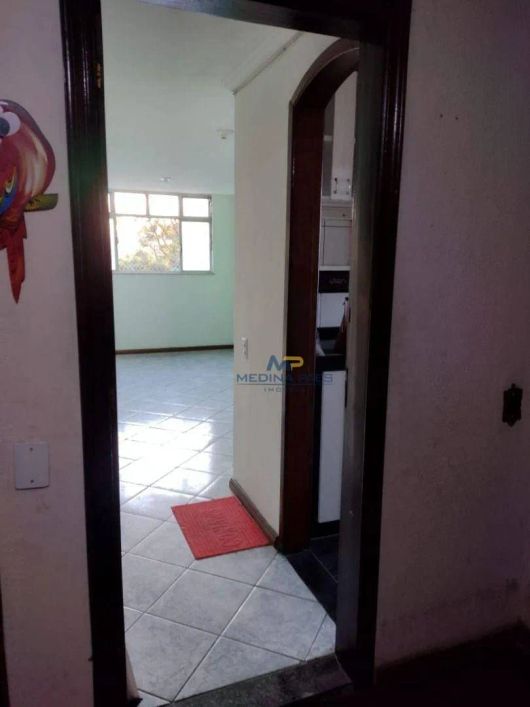 Apartamento com 2 dormitórios à venda, 55 m² por R$ 180.000,00 - Mutondo - São Gonçalo/RJ