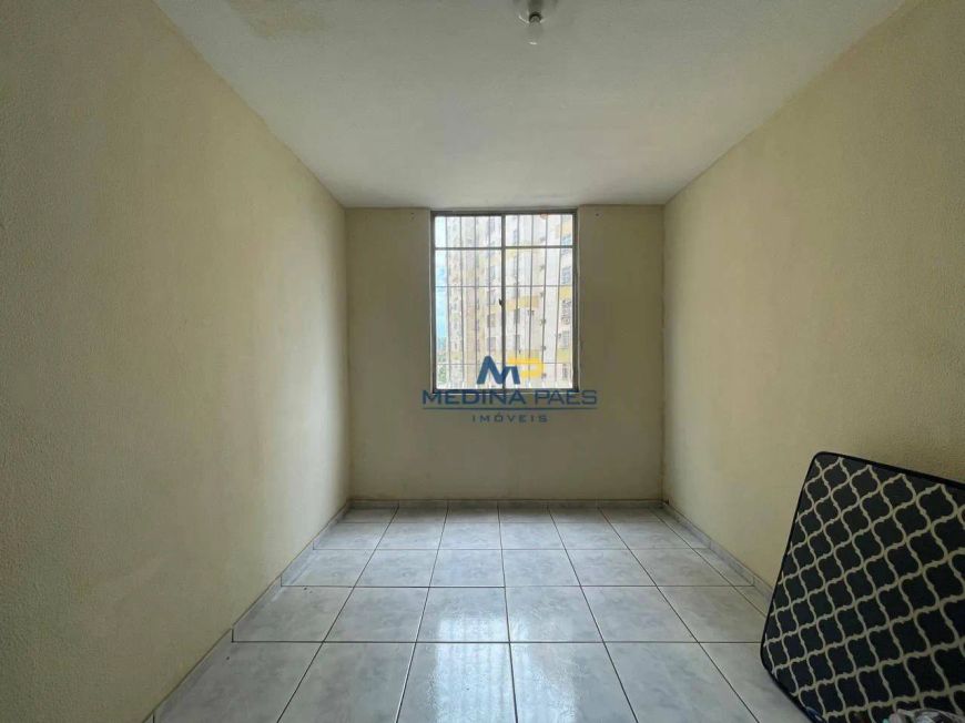 Apartamento com 2 dormitórios à venda, 60 m² por R$ 130.000,00 - Mutondo - São Gonçalo/RJ