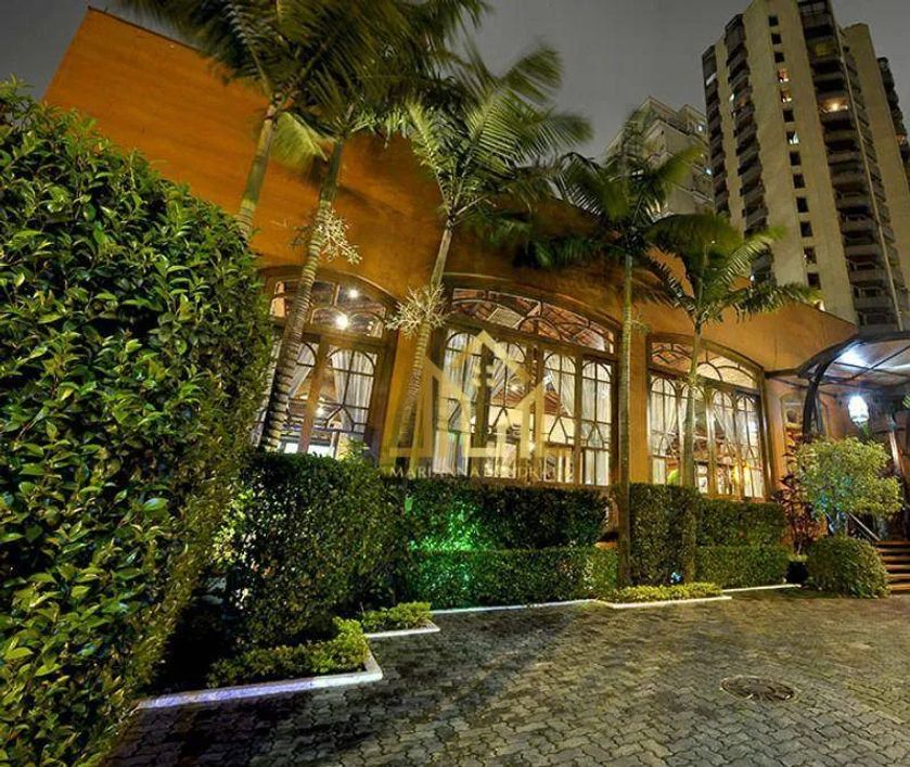 Apartamento com 3 dormitórios à venda, 113 m² por R$ 1.870.768 - Campo Belo - São Paulo/SP