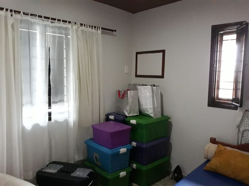 Casa para venda possui 101 metros quadrados com 2 quartos
