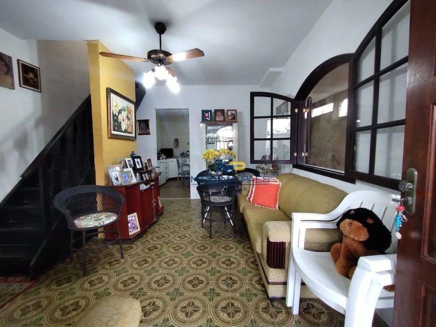 Casa com 4 dormitórios à venda por R$ 350.000,00 - Porto Novo - São Gonçalo/RJ