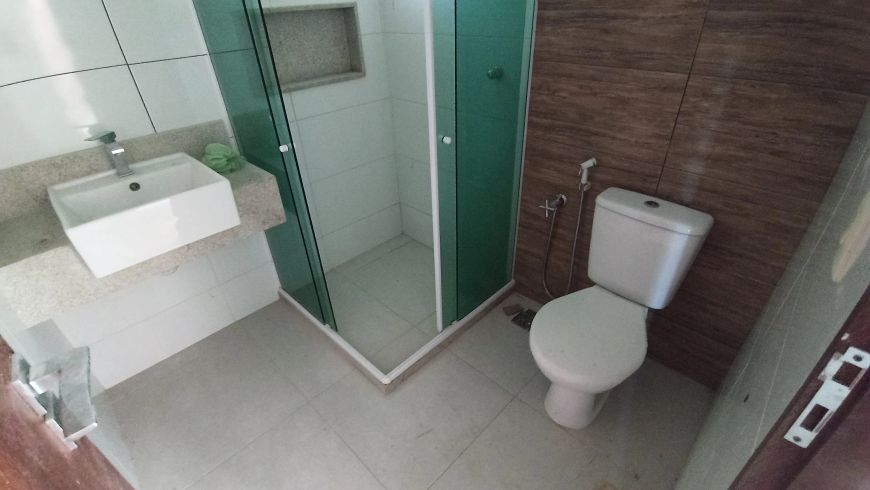 Imóvel para venda possui 180 metros quadrados com 4 quartos em Monjolos - São Gonçalo - RJ