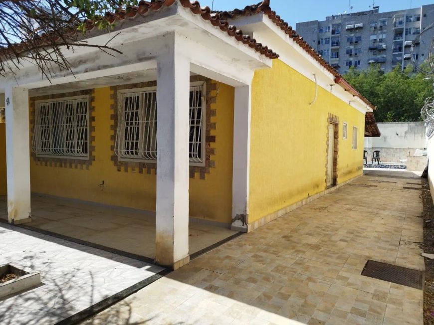 Casa para Venda em São Gonçalo, Mutondo, 3 dormitórios, 1 suíte, 3 banheiros, 5 vagas