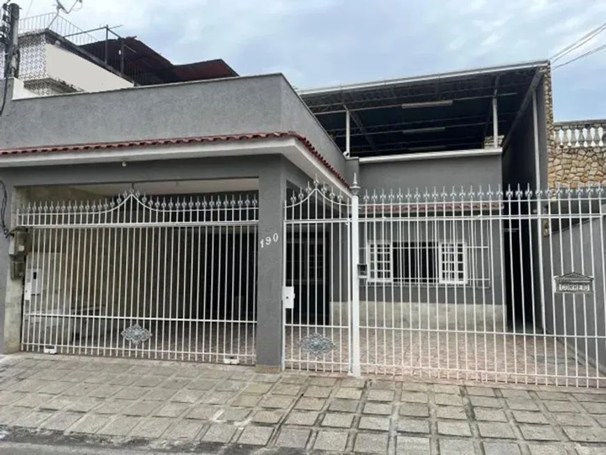 Excelente casa no Camarão 3 quartos com suites vaga pra 3 carros