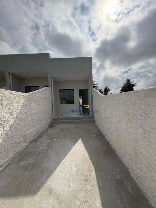 Casa com 1 dormitório à venda, 35 m² por R$ 175.000,00 - Vista Alegre - São Gonçalo/RJ