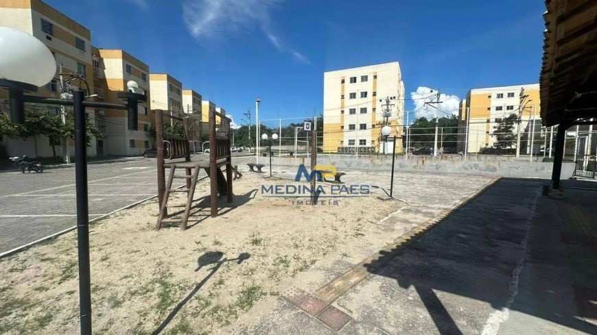 Apartamento com 2 dormitórios à venda, 50 m² por R$ 110.000,00 - Monjolos - São Gonçalo/RJ