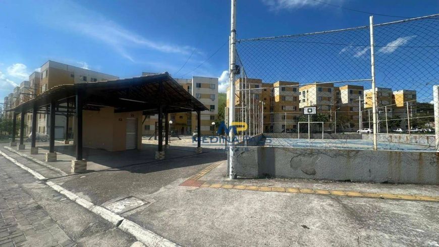 Apartamento com 2 dormitórios à venda, 50 m² por R$ 110.000,00 - Monjolos - São Gonçalo/RJ