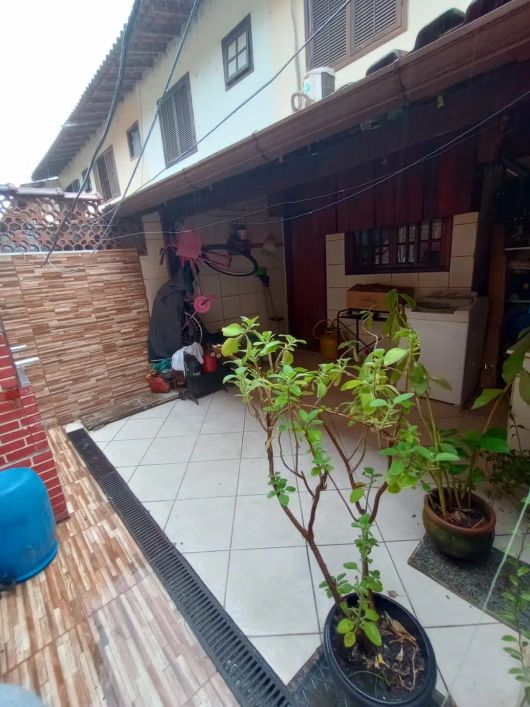 Imóvel para venda possui 72 metros quadrados com 2 quartos em Raul Veiga - São Gonçalo - RJ