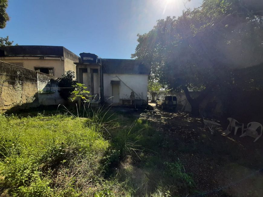 Vendo casa 150m², 432m² de terreno, 4 quartos, porão com 60m², frutíferas, garagem 5 veículos