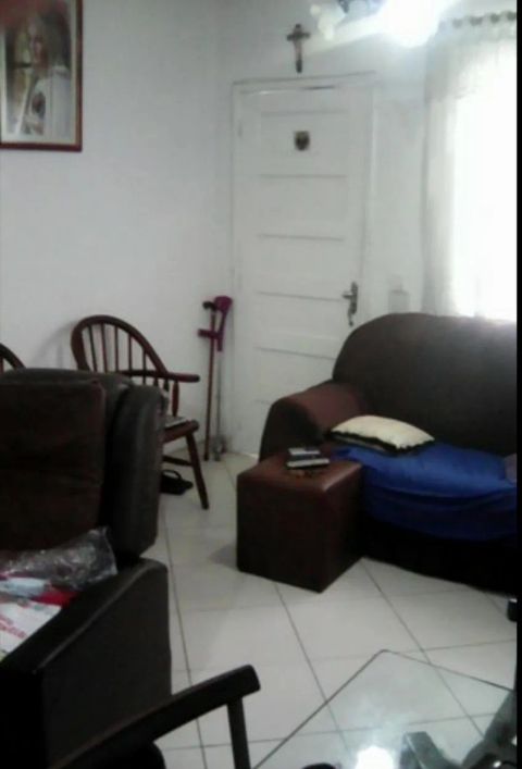 Duplex 2 qts, 2 banh. Próximo pr@ça da Trindade