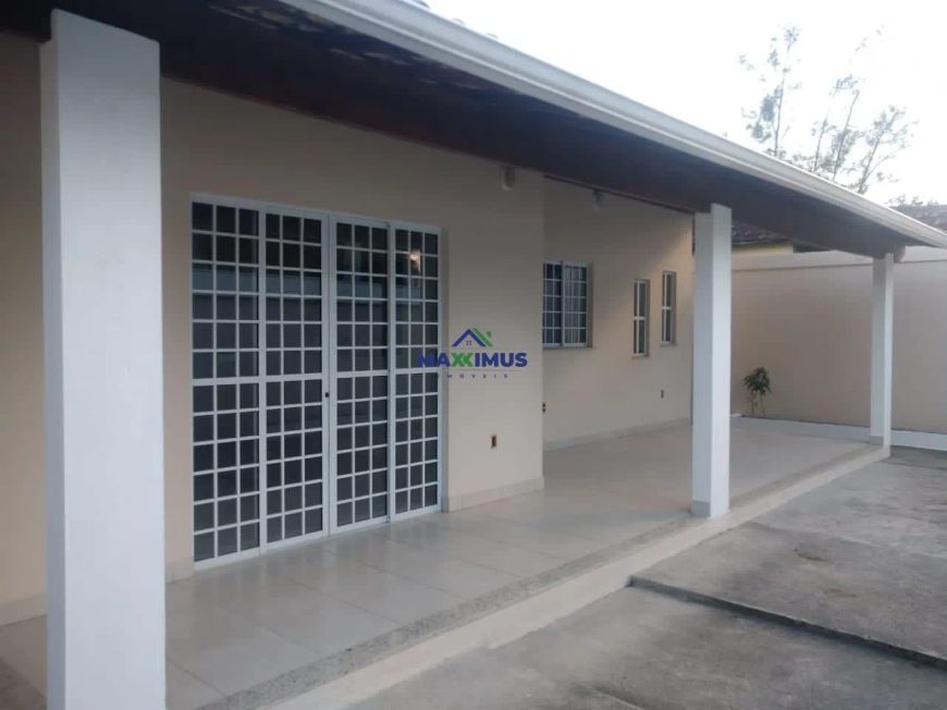 Linda Casa Com Garagem No Largo da Idéia Em São Gonçalo!!