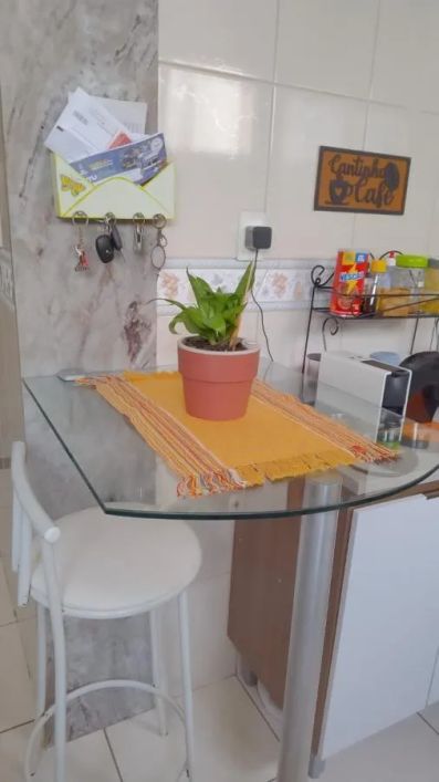 Apartamento para Venda em São Gonçalo, Alcântara, 2 dormitórios, 1 banheiro, 2 vagas
