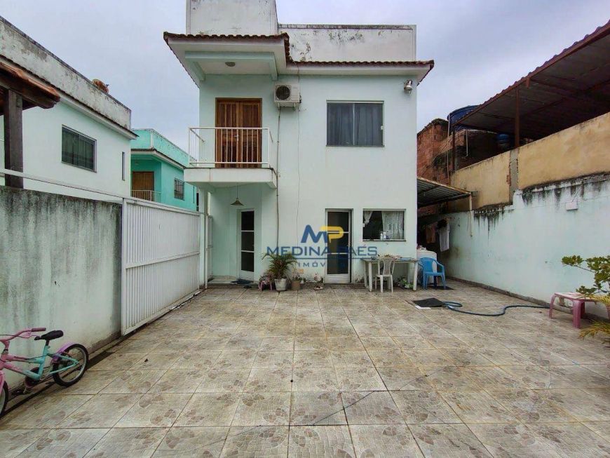 Casa com 2 dormitórios à venda, 70 m² por R$ 260.000,00 - Mutuá - São Gonçalo/RJ