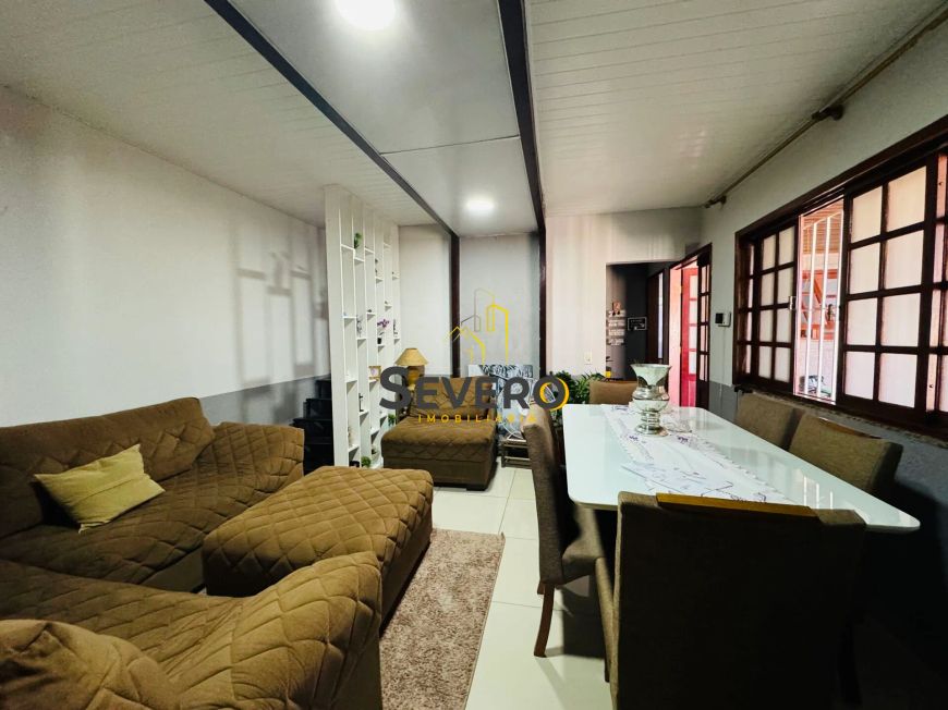 Excelente casa na Trindade/SG