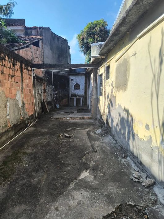 Casa à venda na Rua Bernardino Gonçalves, Porto da Pedra, São Gonçalo - RJ
