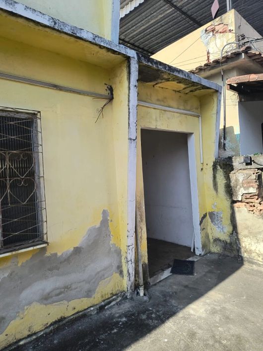 Casa à venda na Rua Bernardino Gonçalves, Porto da Pedra, São Gonçalo - RJ