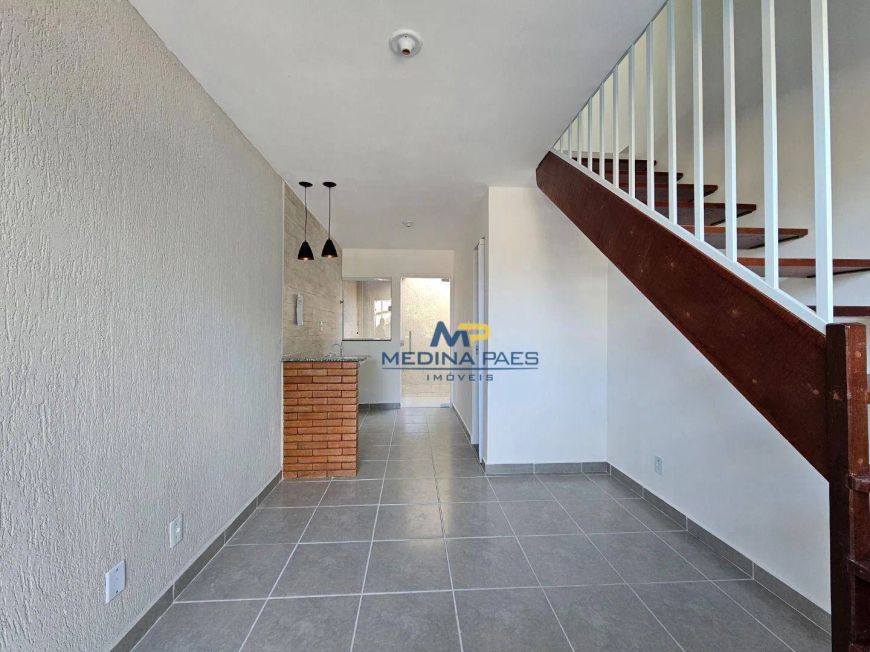 Casa com 2 dormitórios à venda, 55 m² por R$ 250.000,00 - Laranjal - São Gonçalo/RJ