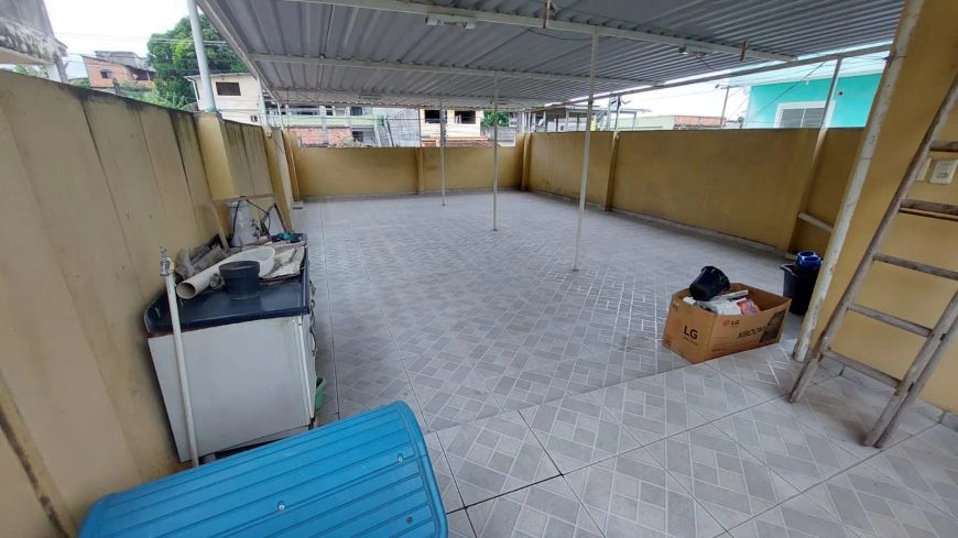 Casa de 3 quartos + terraço - Trindade - São Gonçalo - RJ -