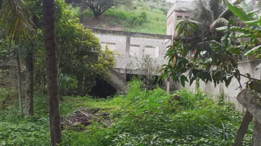 D16-Engenho Pequeno-São Gonçalo-Terreno 360m² - Casa Inacabada, bem estruturada, Condomínio fechado