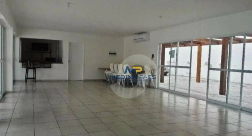 Apartamento com 2 dormitórios à venda, 57 m² por R$ 212.000,00 - Centro - São Gonçalo/RJ