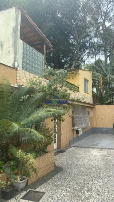 Casa Com Terraço E Área Gourmet Em Condomínio No Mutondo - São Gonçalo!!