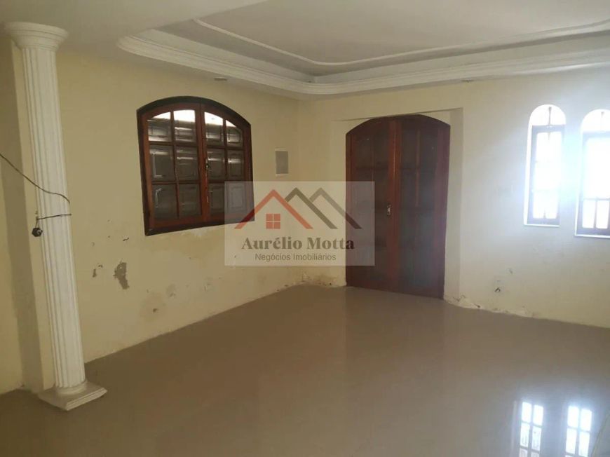 Casa para Venda em São Gonçalo, Mutuá, 4 dormitórios, 3 suítes, 2 banheiros, 1 vaga