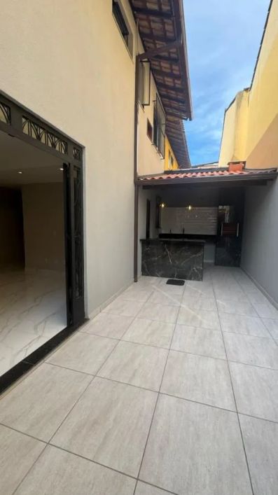 Casa para Venda em São Gonçalo, Colubande, 2 dormitórios, 2 banheiros, 1 vaga