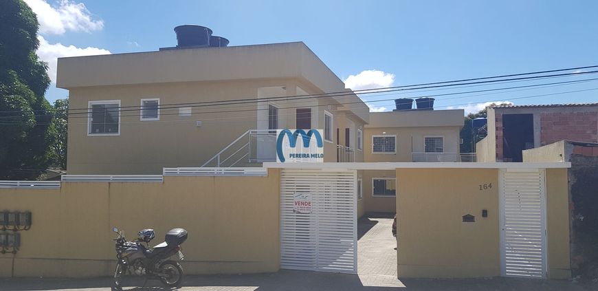 Casas térreas e sobrados, prontas para morar!