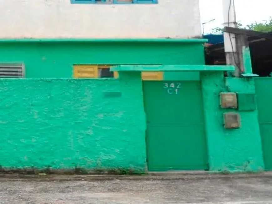 Imóvel para venda possui 51 metros quadrados com 1 quarto em Trindade - São Gonçalo - RJ
