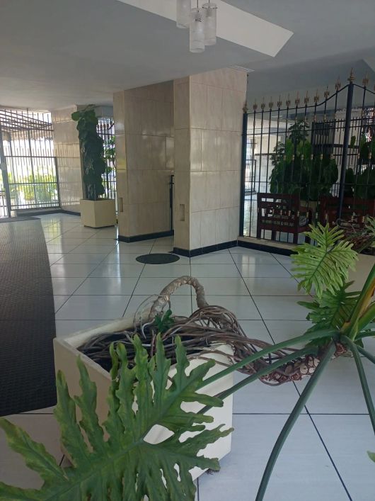 Imóvel para aluguel e venda tem 77 metros quadrados com 2 quartos em Mutondo - São Gonçalo - RJ